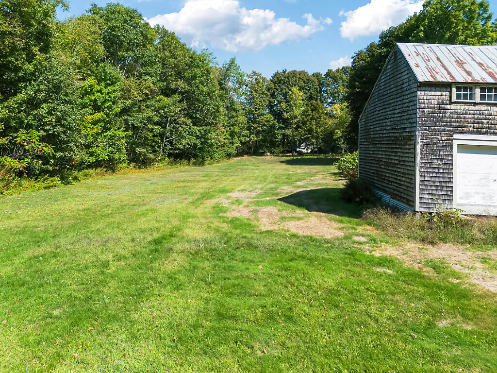 37 33rd Fire Road China ME 04358