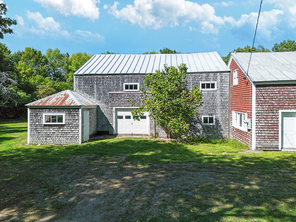 37 33rd Fire Road China ME 04358