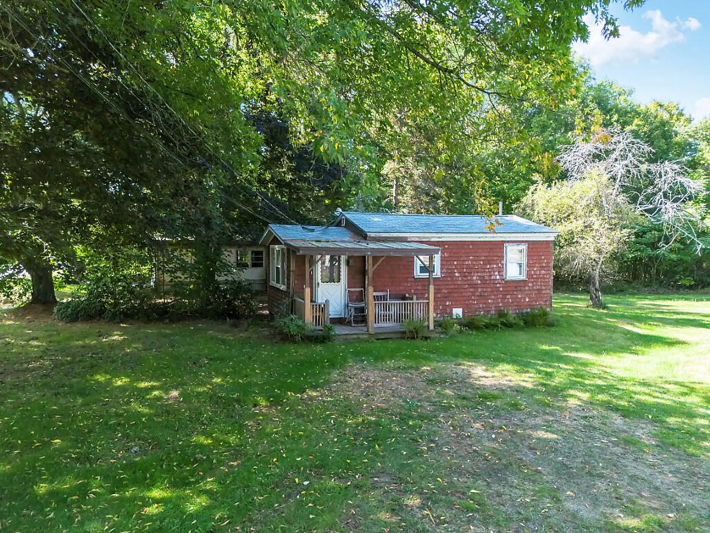 37 33rd Fire Road China ME 04358