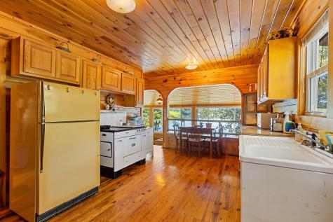 37 33rd Fire Road China ME 04358