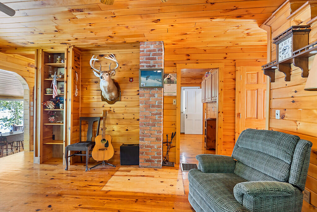 37 33rd Fire Road China ME 04358