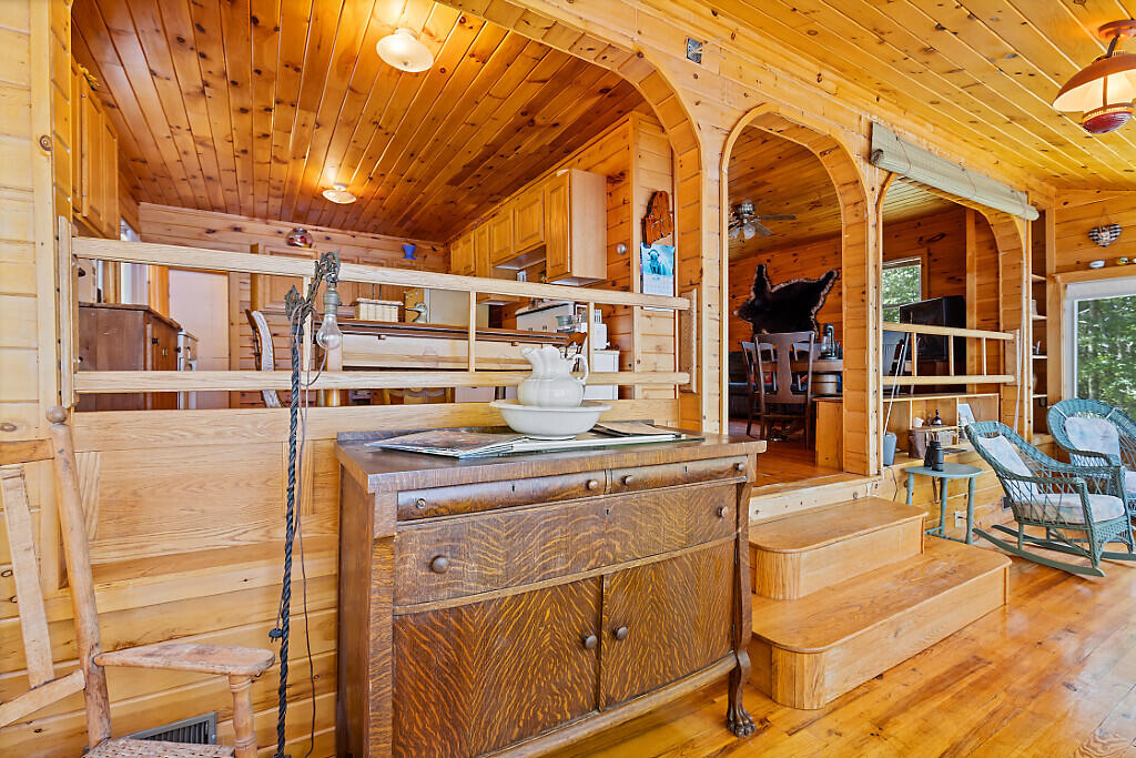 37 33rd Fire Road China ME 04358