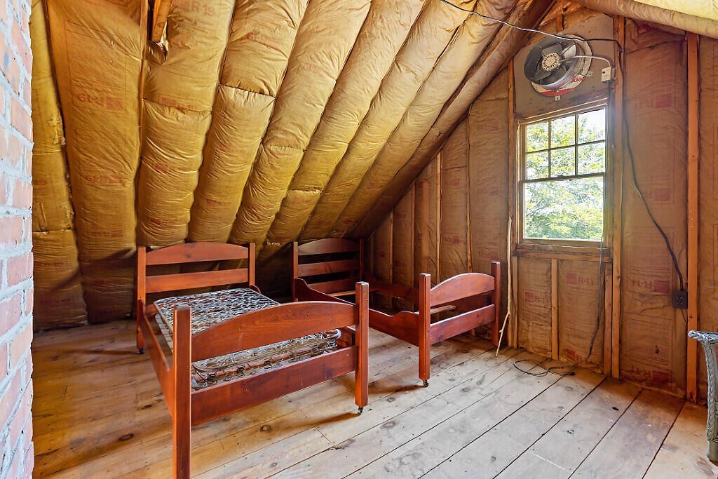 37 33rd Fire Road China ME 04358