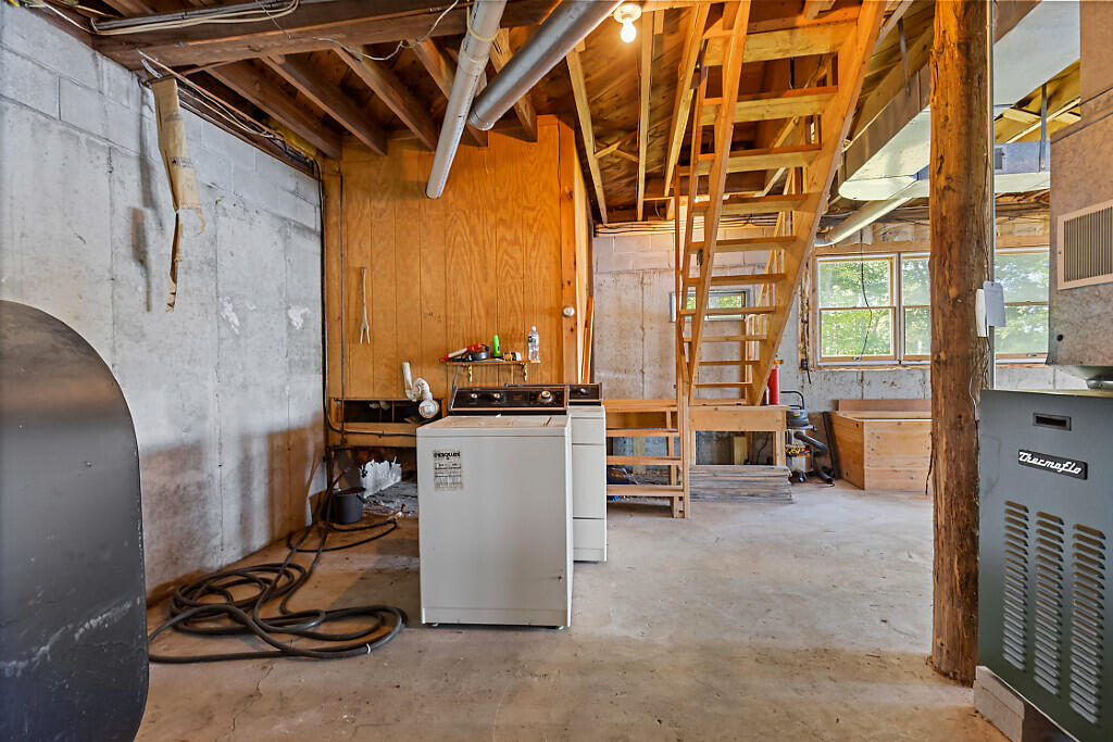 37 33rd Fire Road China ME 04358