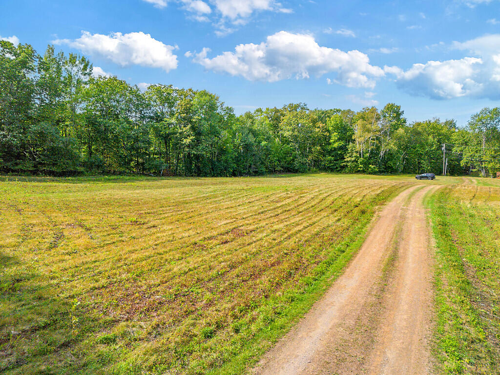 37 33rd Fire Road China ME 04358