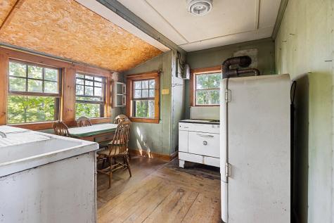 37 33rd Fire Road China ME 04358