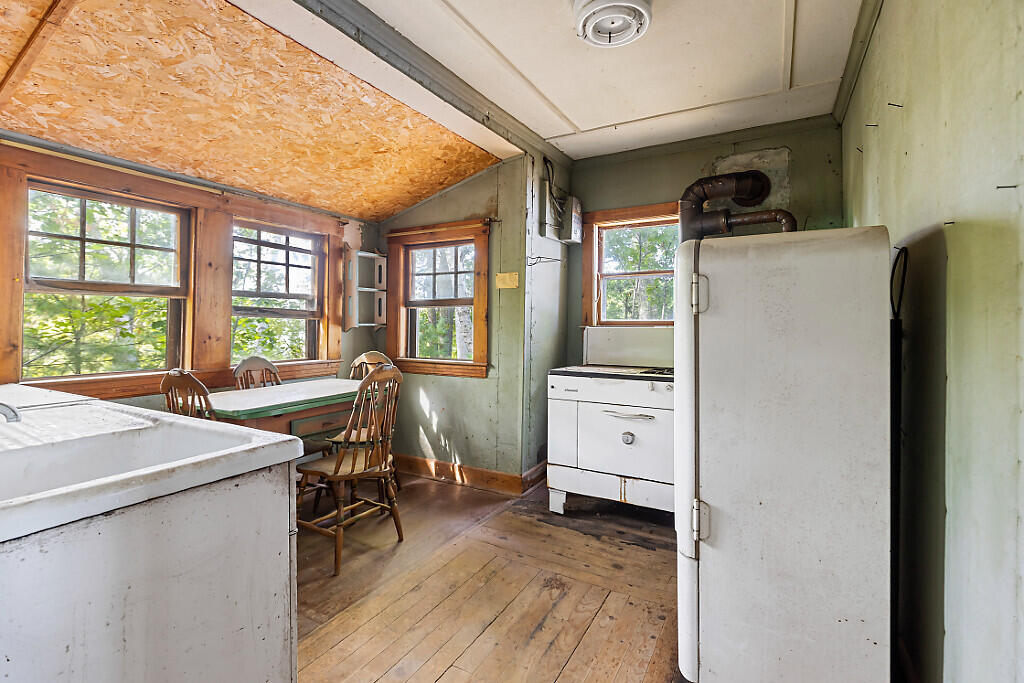 37 33rd Fire Road China ME 04358