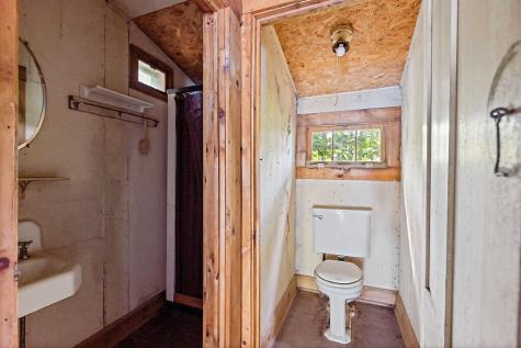 37 33rd Fire Road China ME 04358