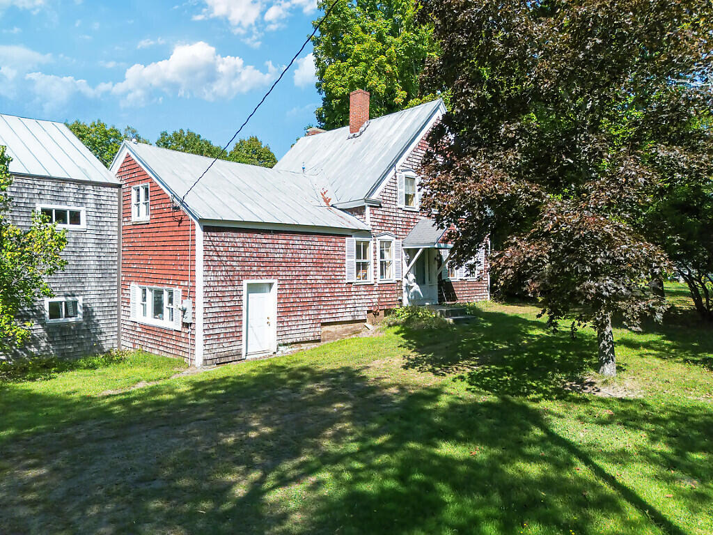 37 33rd Fire Road China ME 04358