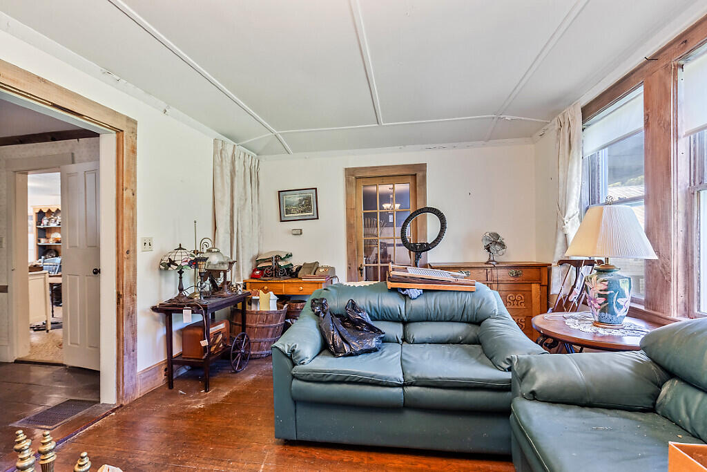 37 33rd Fire Road China ME 04358