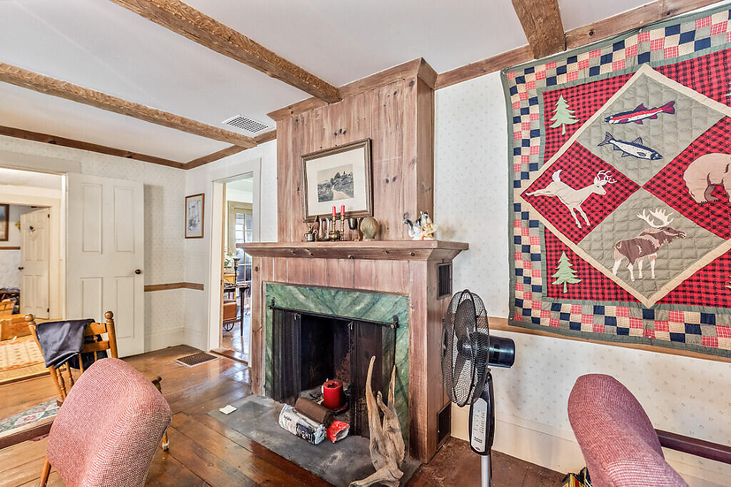 37 33rd Fire Road China ME 04358