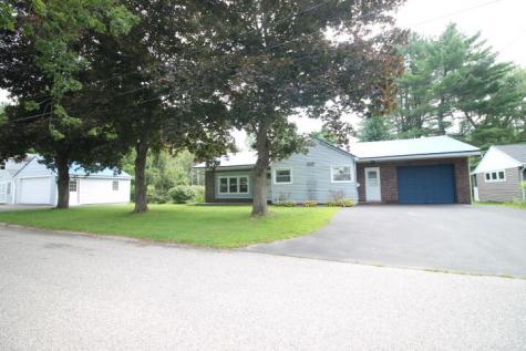 35 Ellis Street Lewiston ME 04240