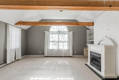 224 Middle Road Falmouth ME 04105