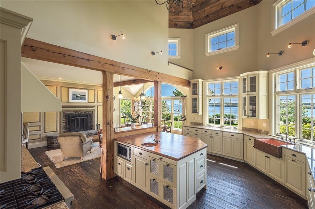 280 Sea Meadows Lane Yarmouth ME 04096