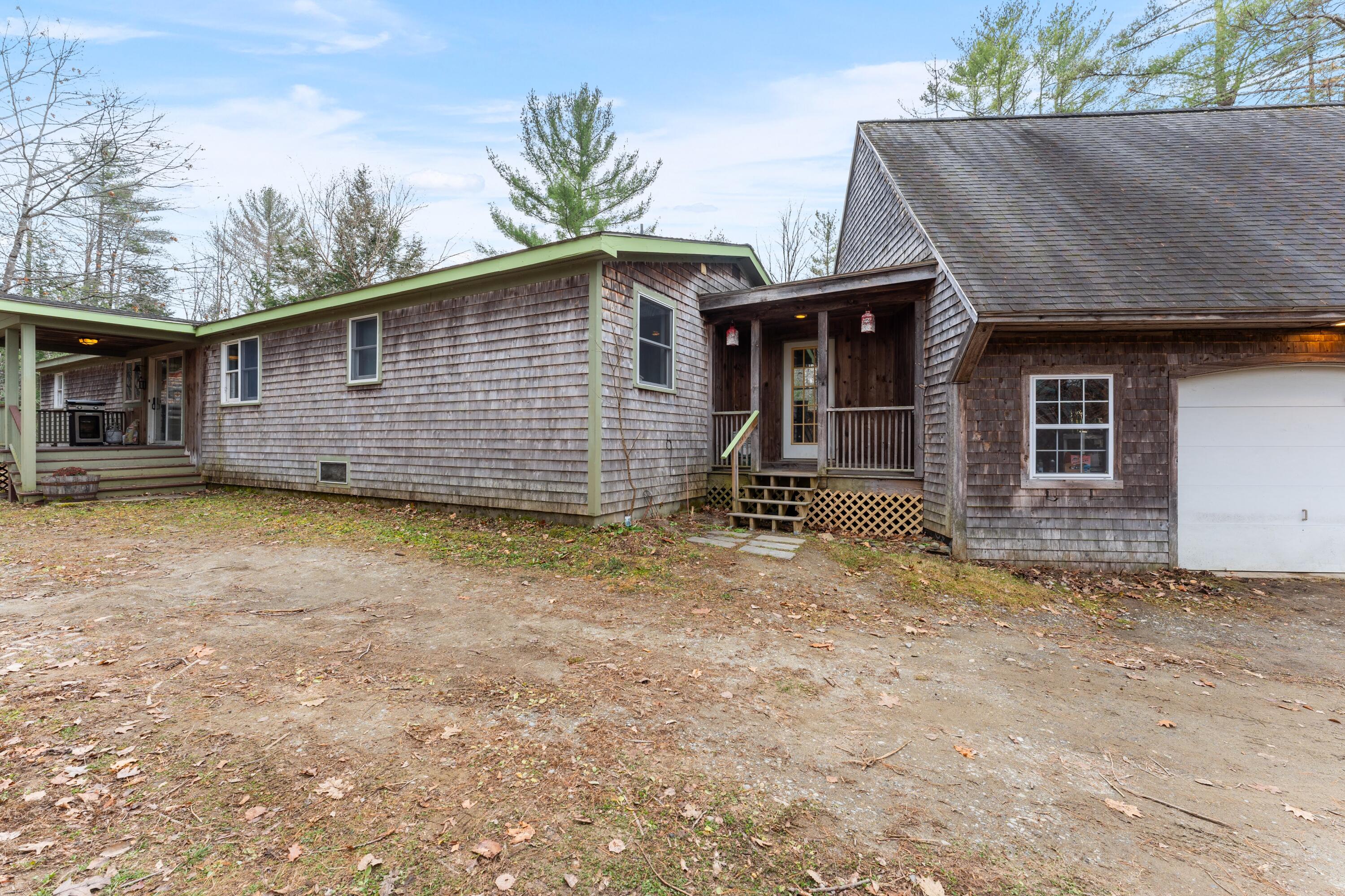 10 Lawrence Drive Norridgewock ME 04957