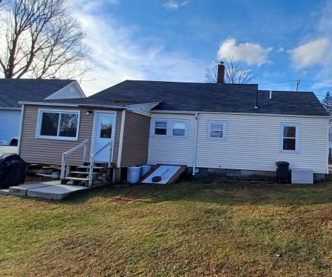 36 Royal Street Winthrop ME 04364