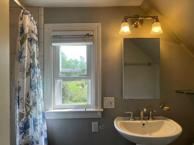 65 Oliver Street Rockland ME 04841