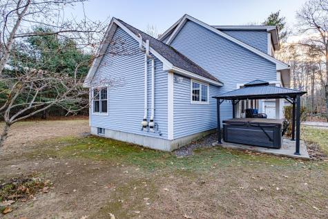 8 Cobb Farm Road Windham ME 04062