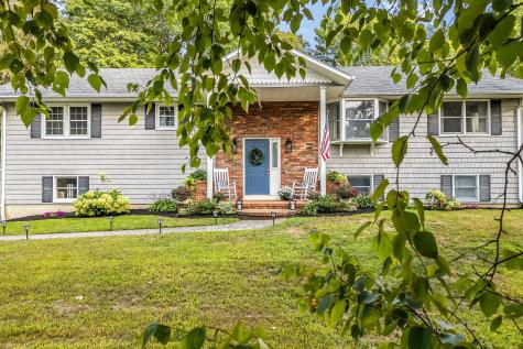 37 Sherbrooke Avenue Lewiston ME 04240