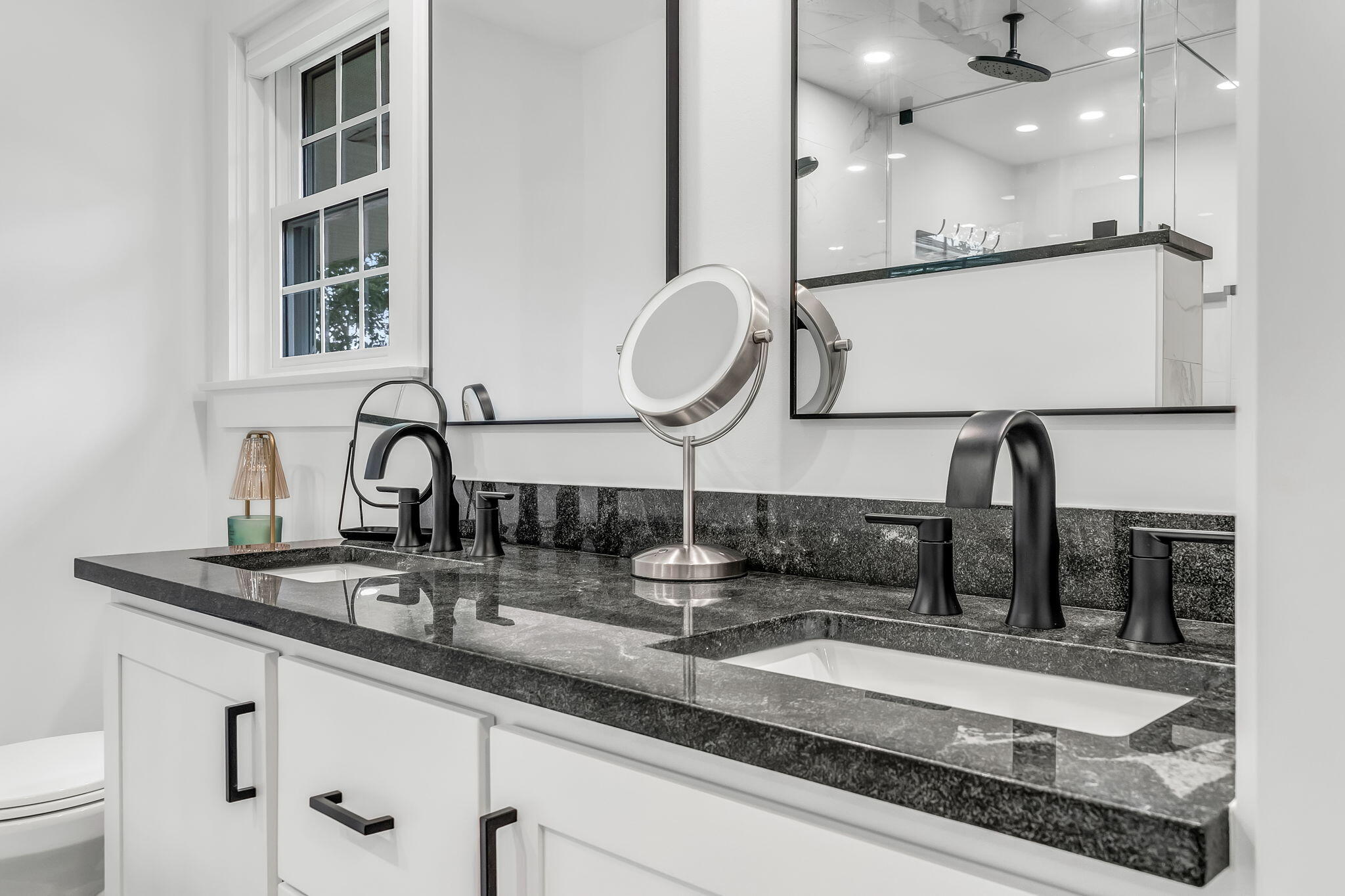 37 Sherbrooke Avenue Lewiston ME 04240