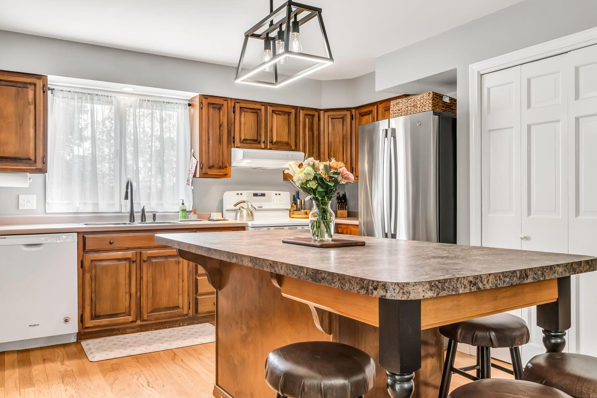 37 Sherbrooke Avenue Lewiston ME 04240