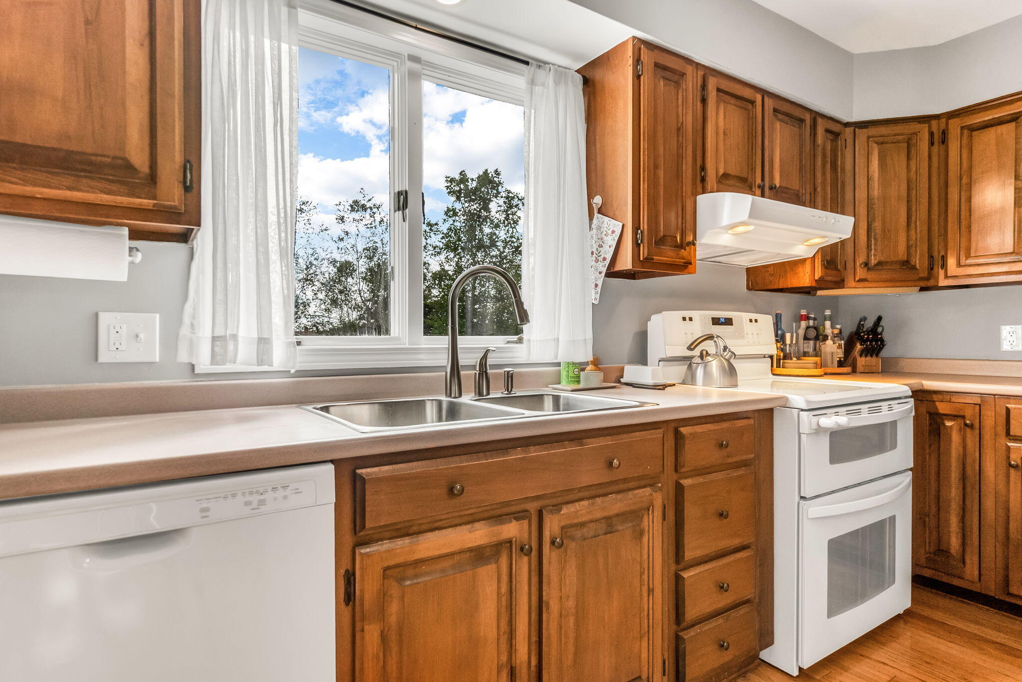 37 Sherbrooke Avenue Lewiston ME 04240