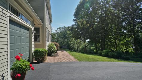 2 Bedford Falls Way Falmouth ME 04105