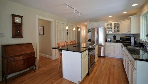 2 Bedford Falls Way Falmouth ME 04105