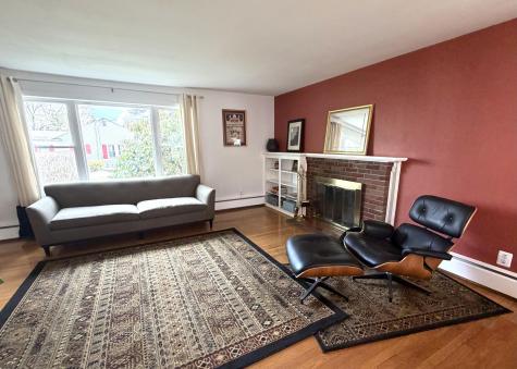 123 Fifteenth Street Bangor ME 04401
