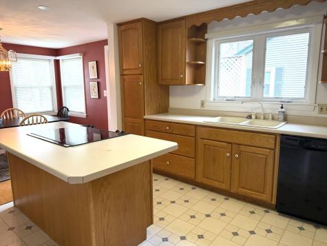 123 Fifteenth Street Bangor ME 04401