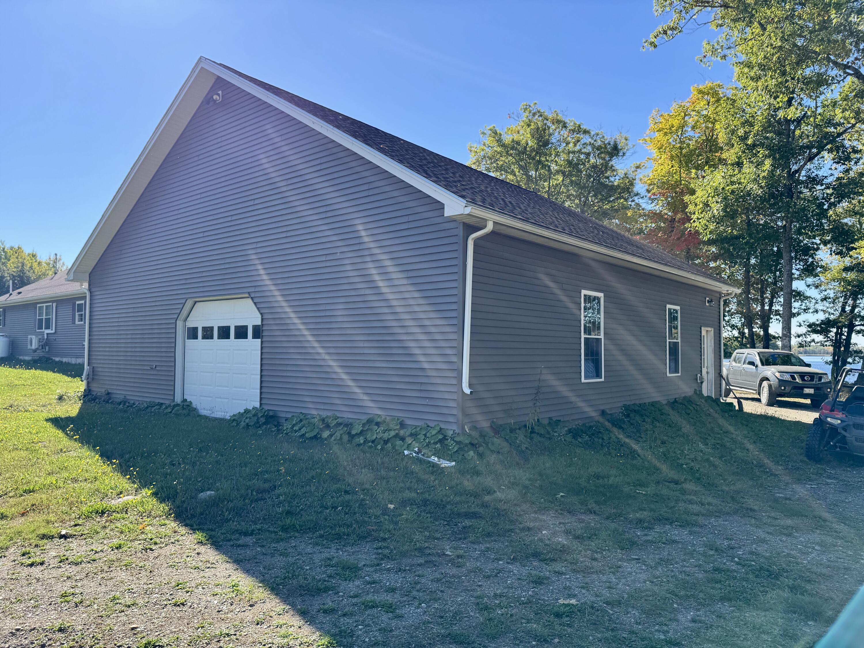 45 Oakview Lane Enfield ME 04493
