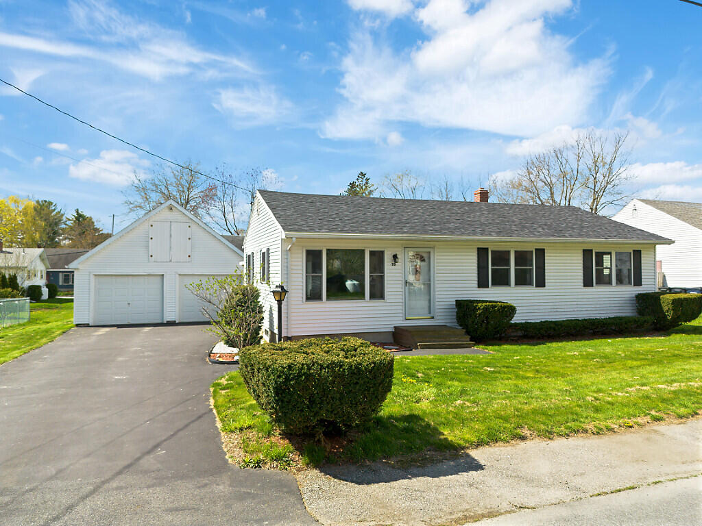 22 Mayflower Road Augusta ME 04330