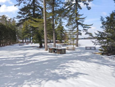 7 Casselton Road Raymond ME 04071