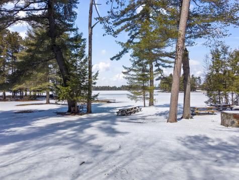 7 Casselton Road Raymond ME 04071