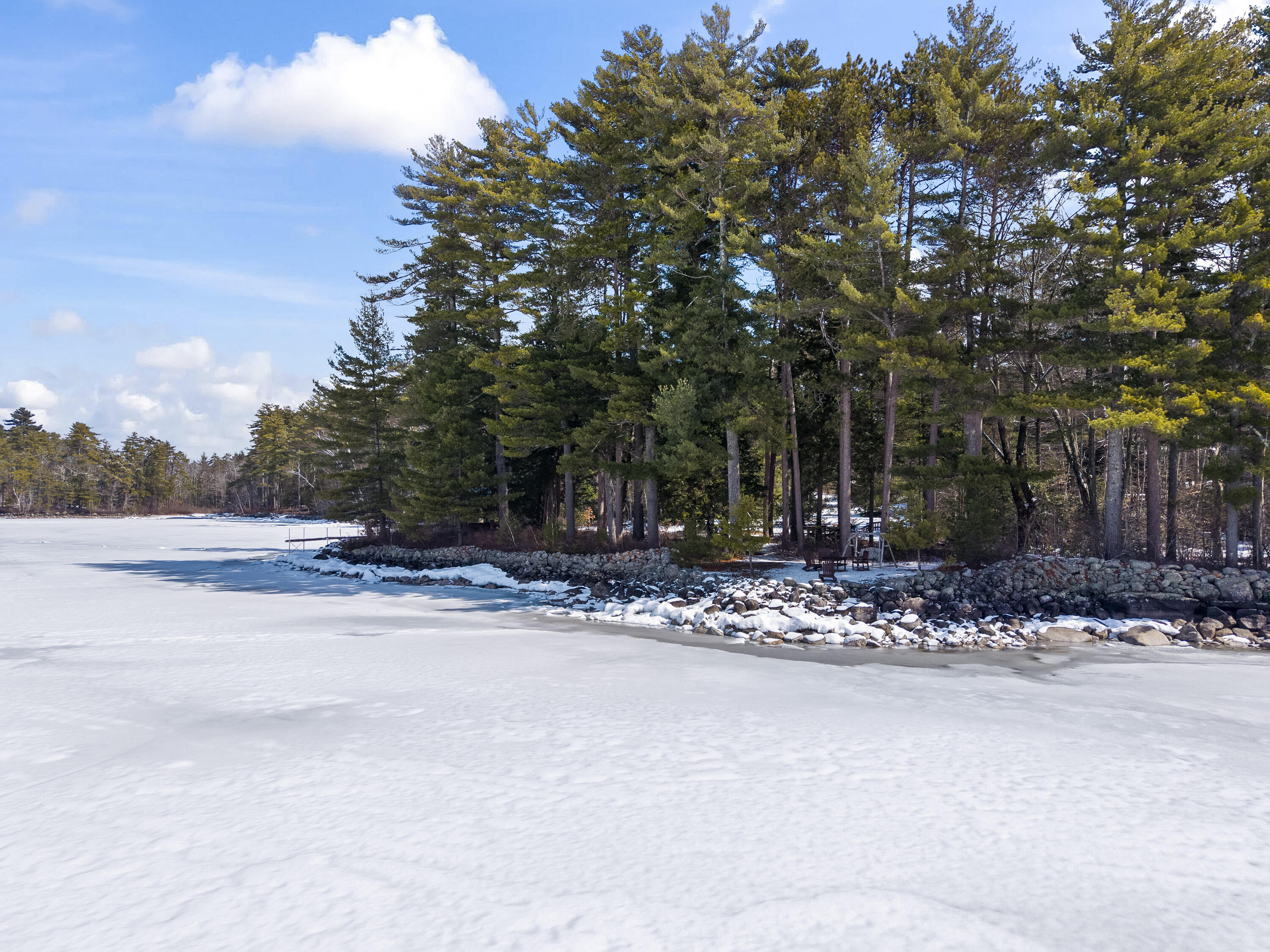 7 Casselton Road Raymond ME 04071