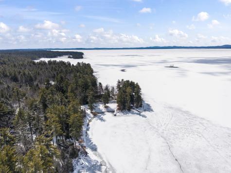 7 Casselton Road Raymond ME 04071