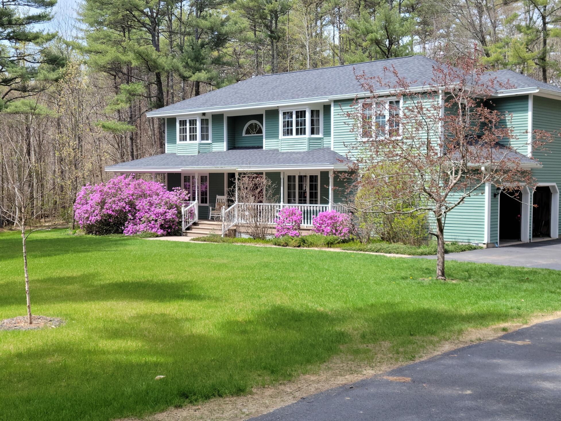 7 Casselton Road Raymond ME 04071