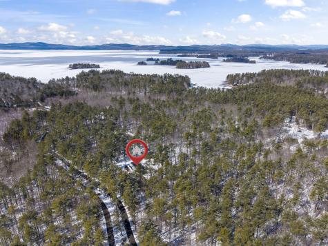 7 Casselton Road Raymond ME 04071