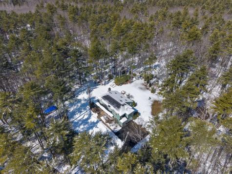 7 Casselton Road Raymond ME 04071