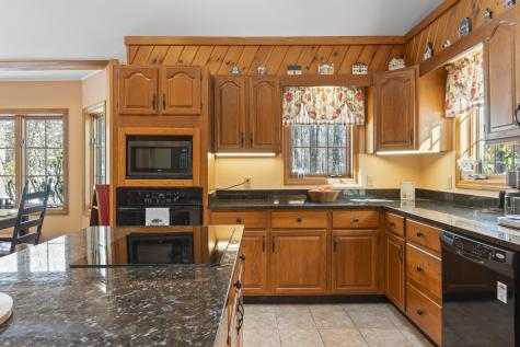 7 Casselton Road Raymond ME 04071