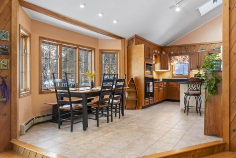 7 Casselton Road Raymond ME 04071