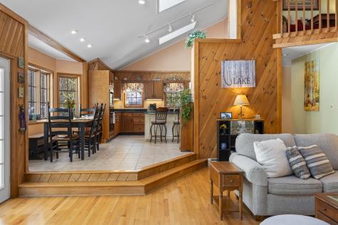 7 Casselton Road Raymond ME 04071