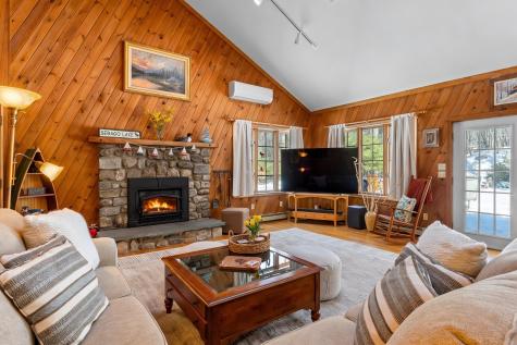 7 Casselton Road Raymond ME 04071