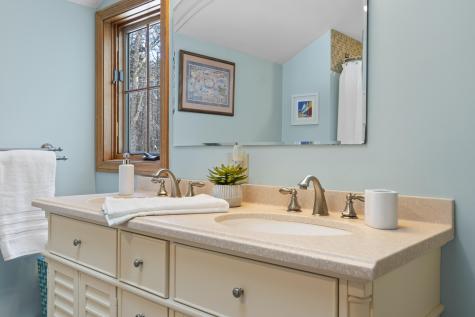 7 Casselton Road Raymond ME 04071