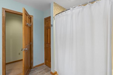 7 Casselton Road Raymond ME 04071