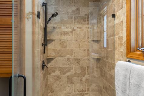 7 Casselton Road Raymond ME 04071