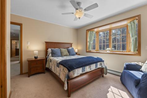 7 Casselton Road Raymond ME 04071