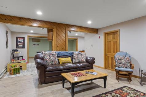 7 Casselton Road Raymond ME 04071