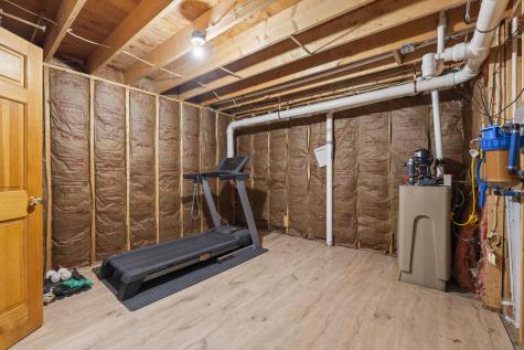 7 Casselton Road Raymond ME 04071