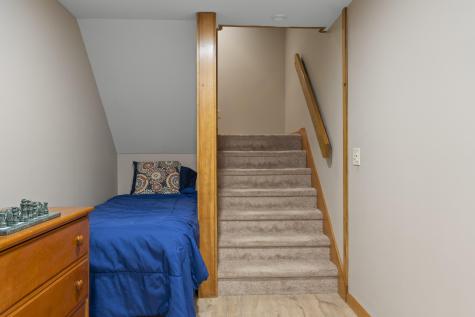 7 Casselton Road Raymond ME 04071